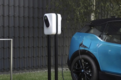 ETREL INCH Pro Stacja Ładowania Samochodów Elektrycznych EV LCD Typ 2 22 kW 3G