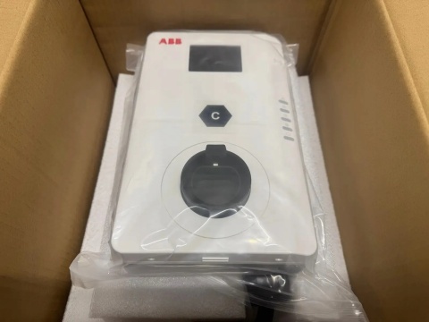 Ładowarka trójfazowa Terra AC wallbox 22kW ABB ekran, 4G, RFID, WiFi, BT