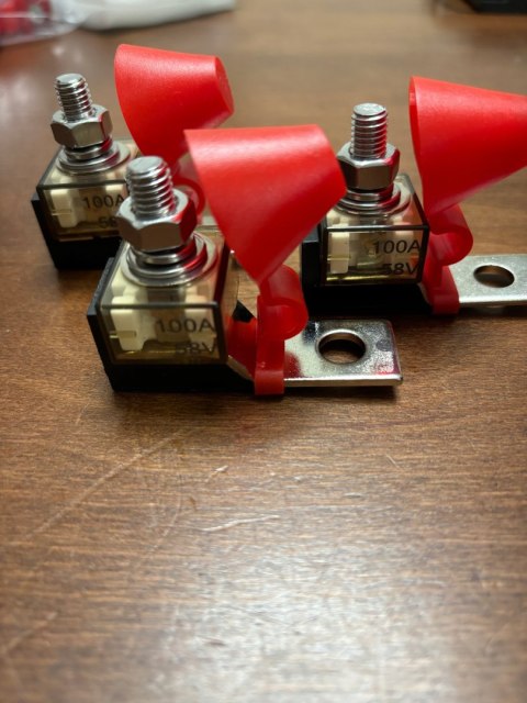 Listwa i bezpiecznik zaciskowy MRBF z 2 szt. bezpiecznika 58V 100A