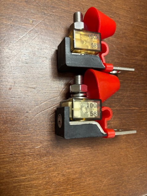 Listwa i bezpiecznik zaciskowy MRBF z 2 szt. bezpiecznika 58V 100A